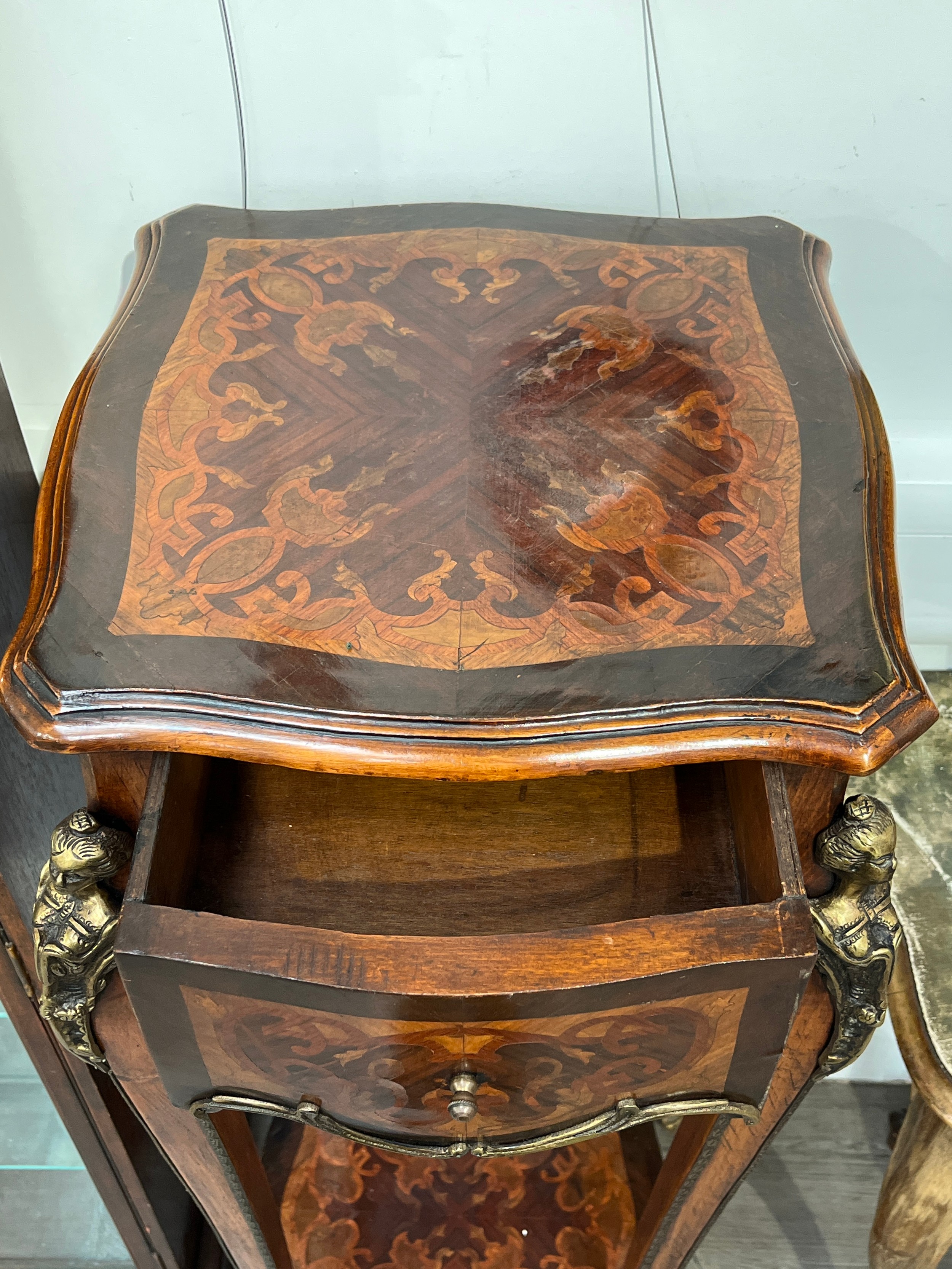 An Italian marquetry 19th Century style inlaid jardiniere two tier stand, the serpentine edge top - Image 2 of 3