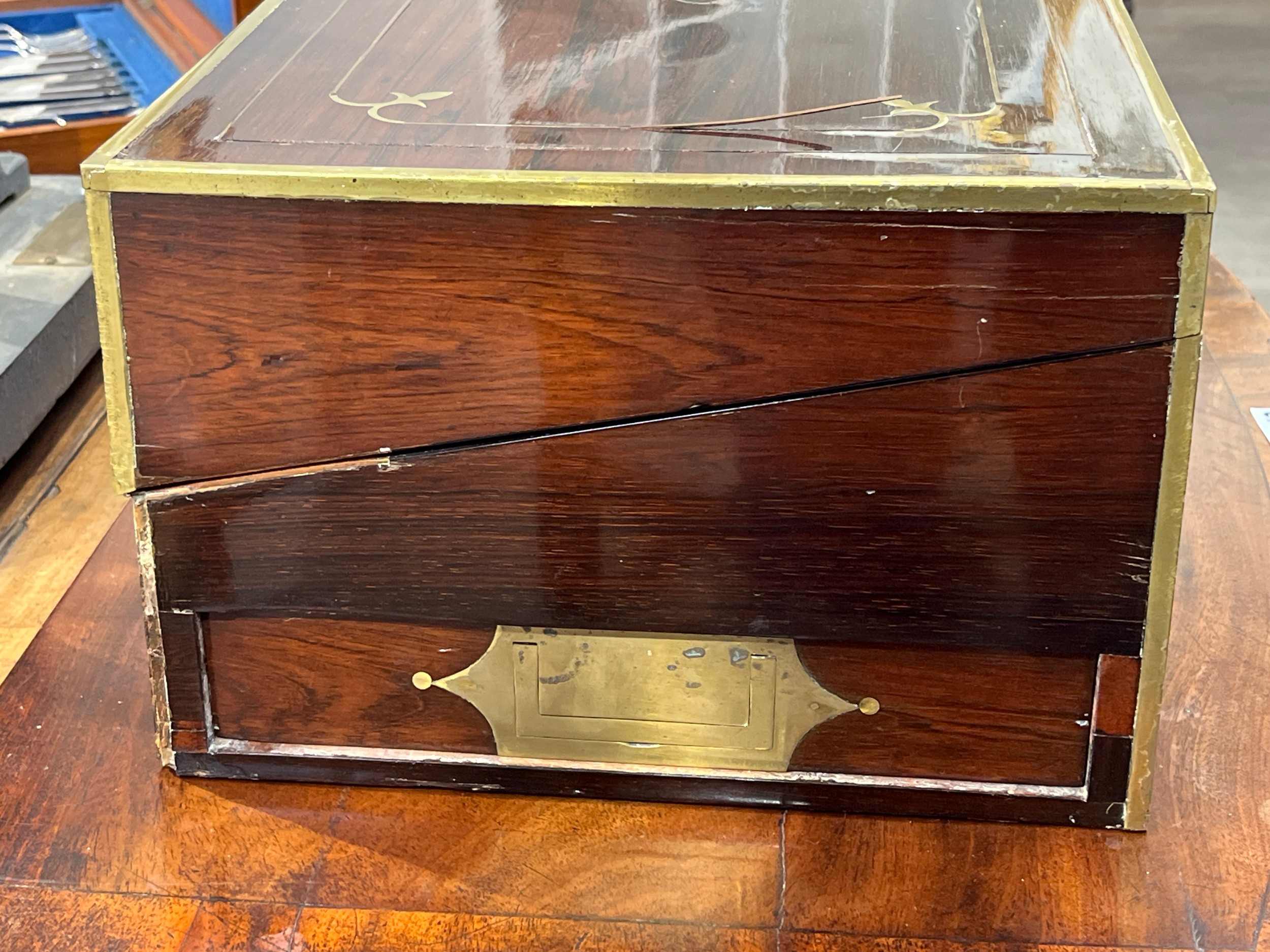 A 19th Century rosewood writing box inset with brass, a/f, 18cm x 50.5cm x 27.5cm - Image 4 of 5