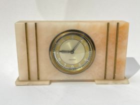 A Mercedes deco onyx mantel clock, 12.5cm x 23cm x 5.5cm