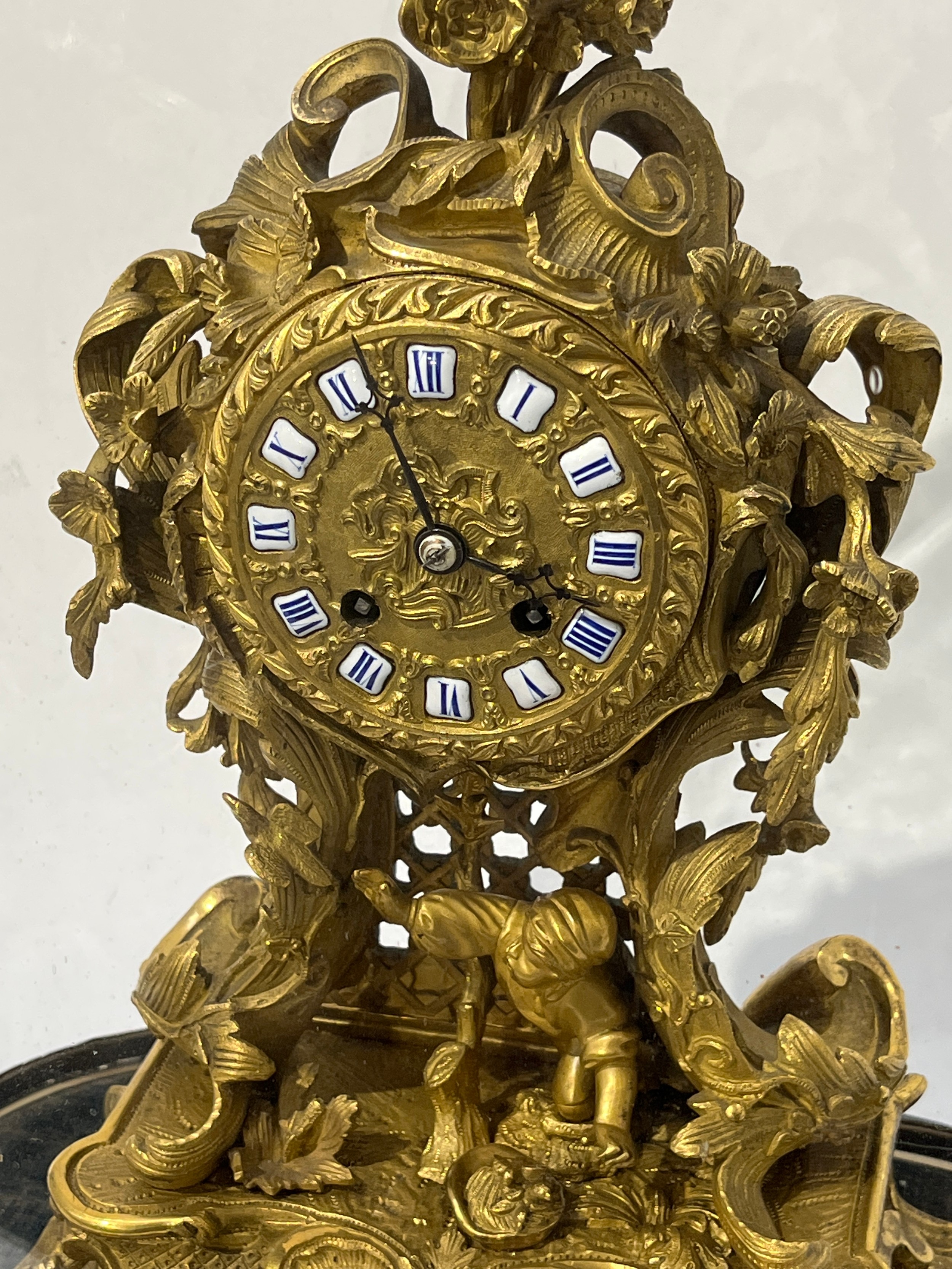 A mid 19th Century French Raingo Freres ormolu and gilt brass mantel clock, relief moulded Rococo - Image 3 of 5