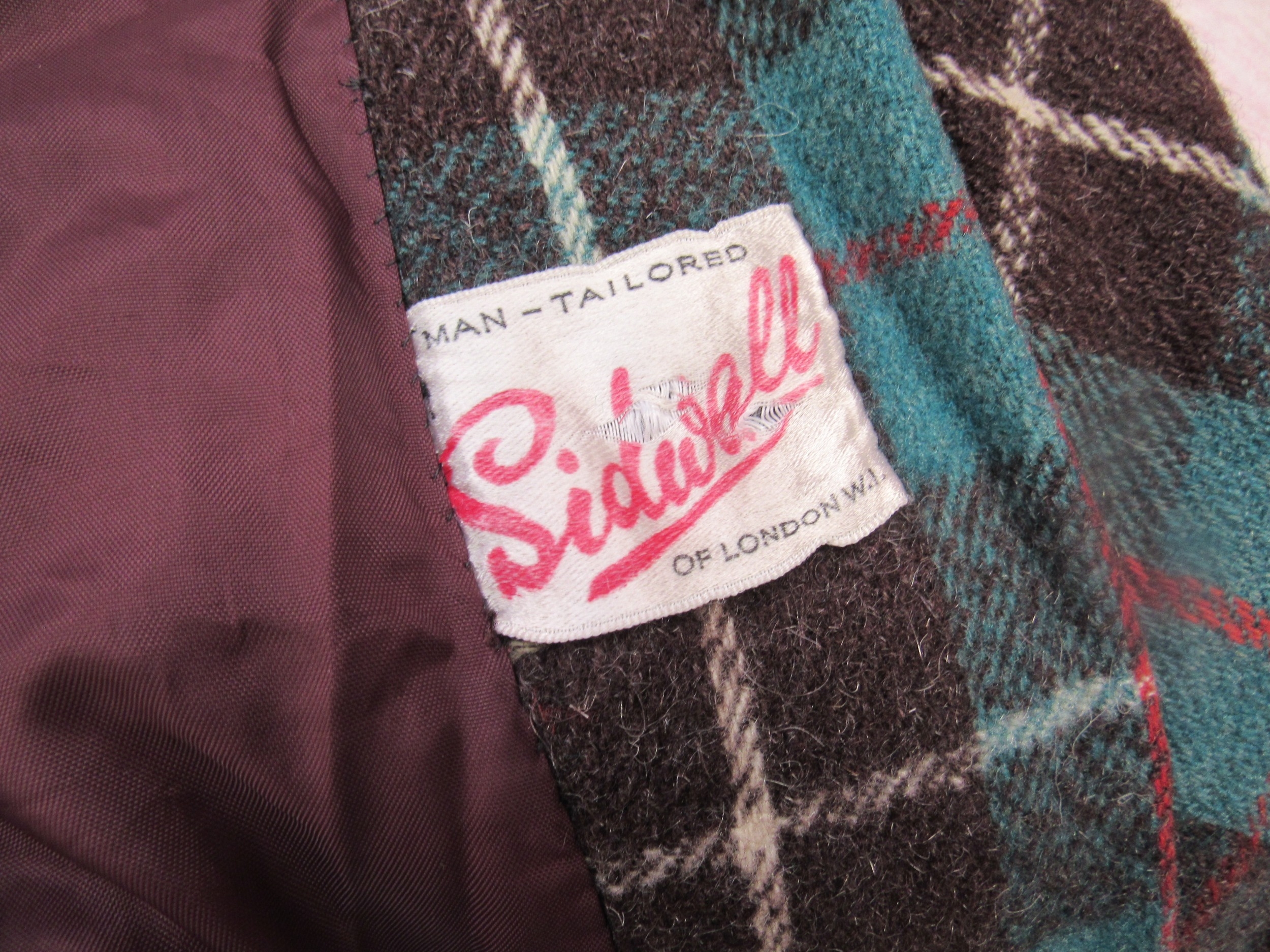 A mid 20th Century Sidwell wool green, brown and russet-plaid 3/4 length jacket - with matching - Image 3 of 4