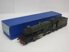 A boxed Hornby Dublo 00 gauge EDLT20 4-6-0 'Bristol Castle' locomotive and tender no.7013 in green
