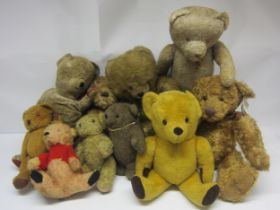 A collection of mid 20th Century and later teddy bears including Wellesley, Burbank Toys etc (10)