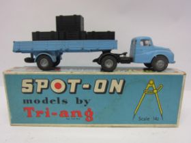 A Triang Spot-On 106A/1C diecast model Austin Prime Mover with Articulated Flat Float and Crate