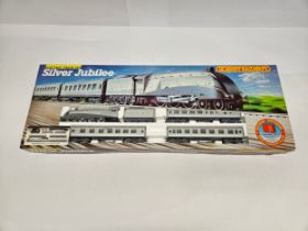 A boxed Hornby 00 gauge R837 Silver Jubilee electric train set comprising R312 LNER Silver Link