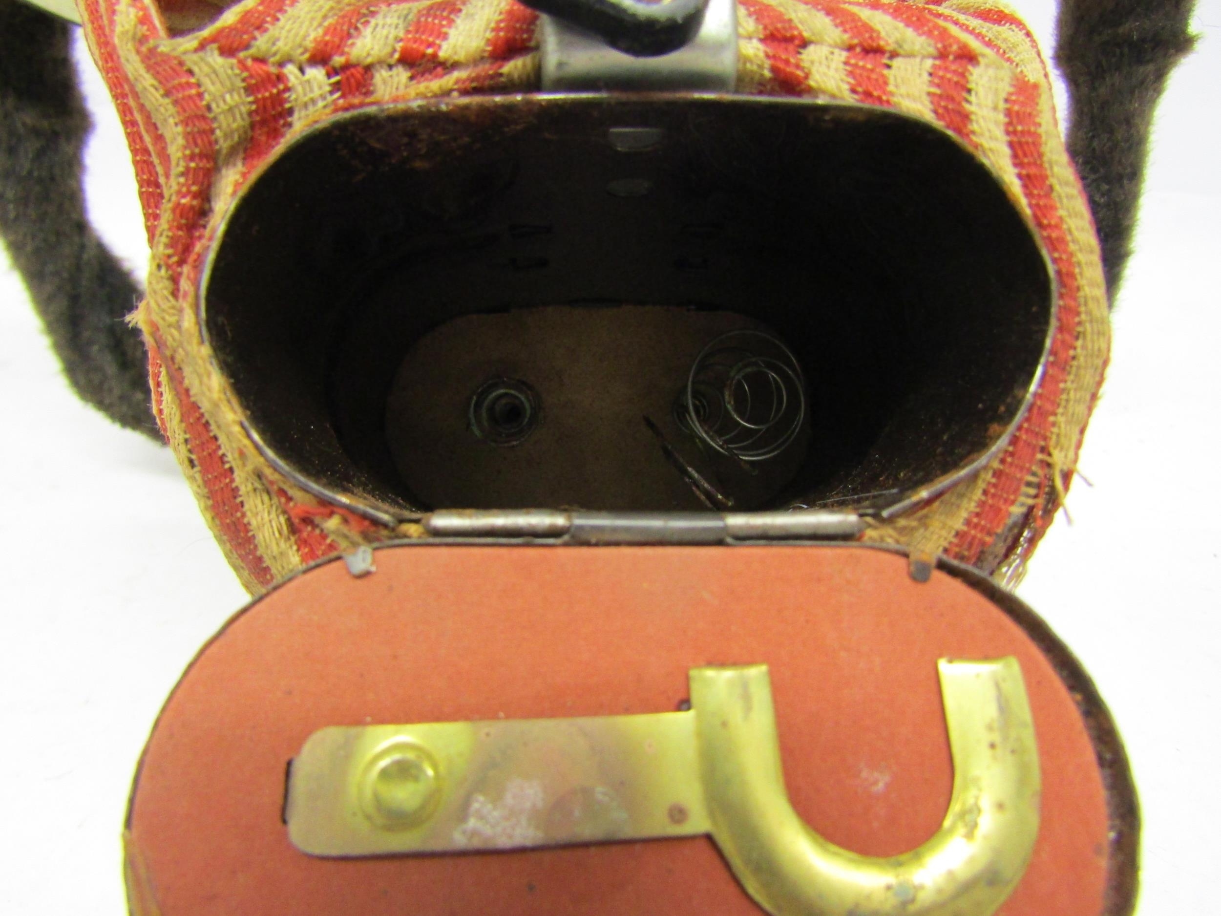 A Kuramochi (Japan) fabric covered tinplate battery operated clapping monkey with cymbals, 23cm tall - Image 2 of 2