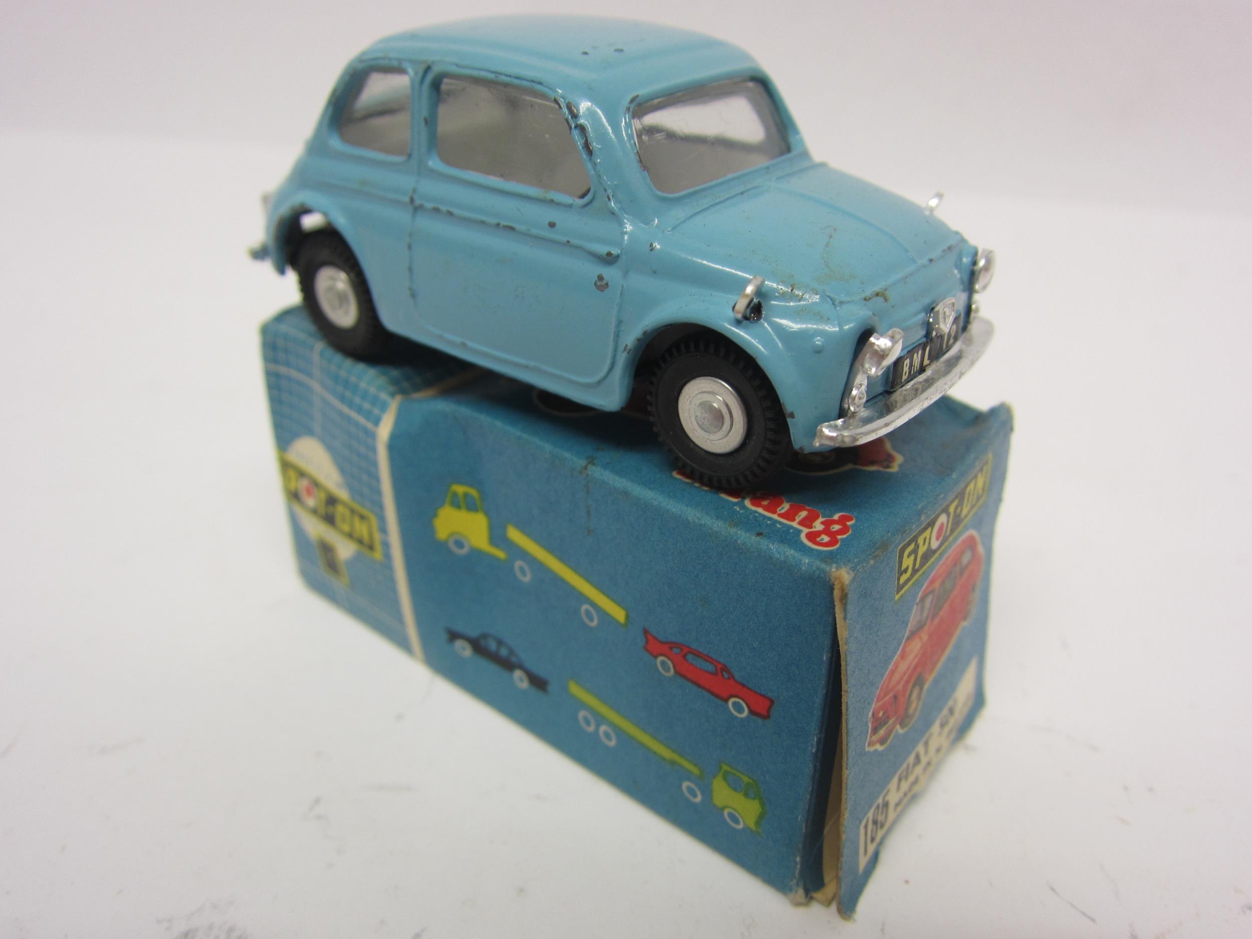 A Triang Spot-On 185 diecast model Fiat 500 in light blue, white interior with black plastic - Image 2 of 5