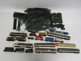 A collection of loose Hornby 00 gauge locomotives including 'Vulcan Heritage' no.86255 diesel