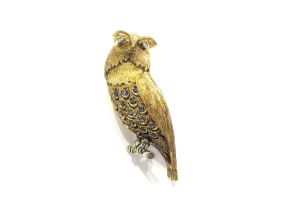 A late 20th Century 18ct gold diamond and sapphire brooch as an owl, marked 750, 5.5cm long, 20g