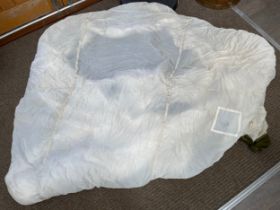 A lined silk parachute