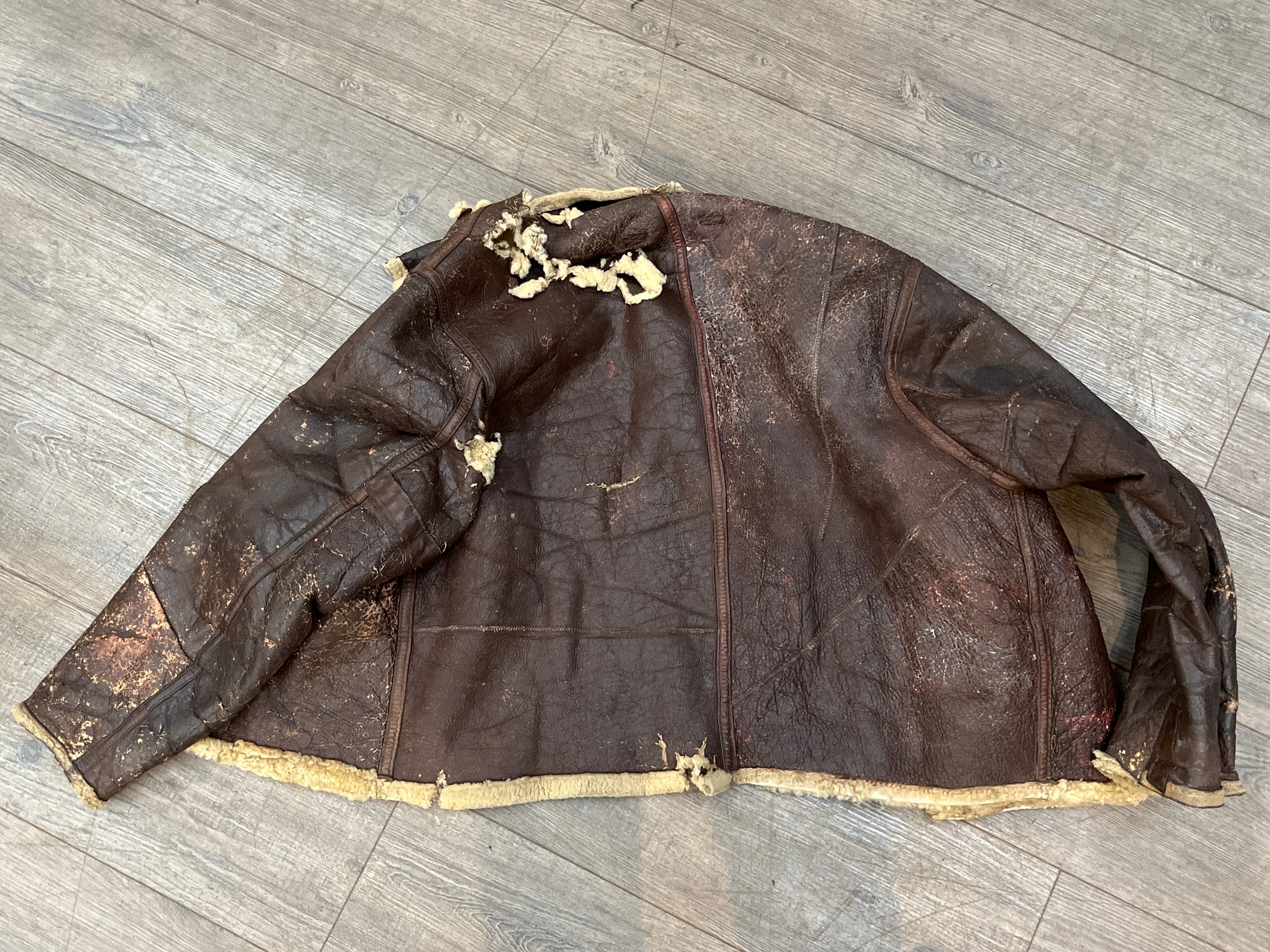 A USAAF D1 Mechanics jacket and trousers, named to an inside pocket Signaller R G Dunham 11097582, - Image 3 of 3