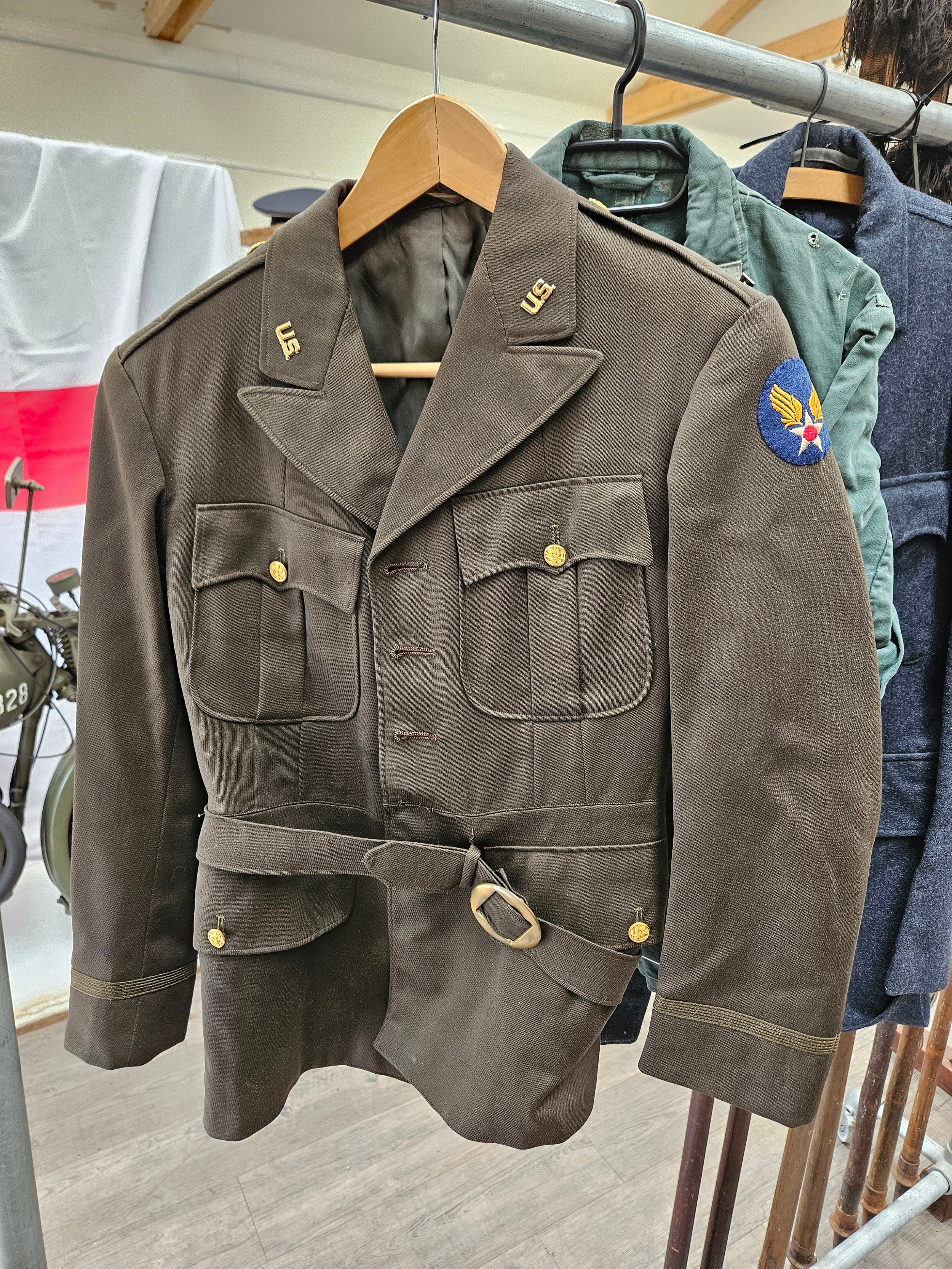 A quantity of military uniform including 1952 RAF Service Dress and two post war US service jackets - Image 2 of 5