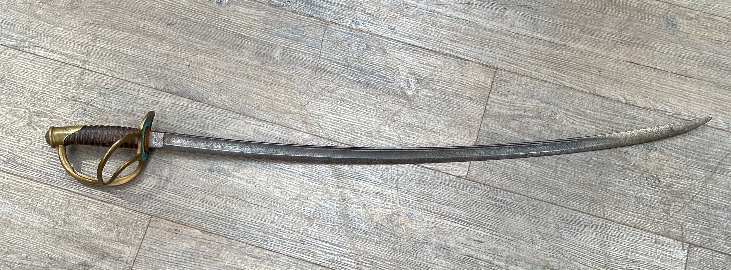 A US model 1860 Civil War cavalry officer's sword, brass hilt, some corrosion to blade - Image 4 of 5