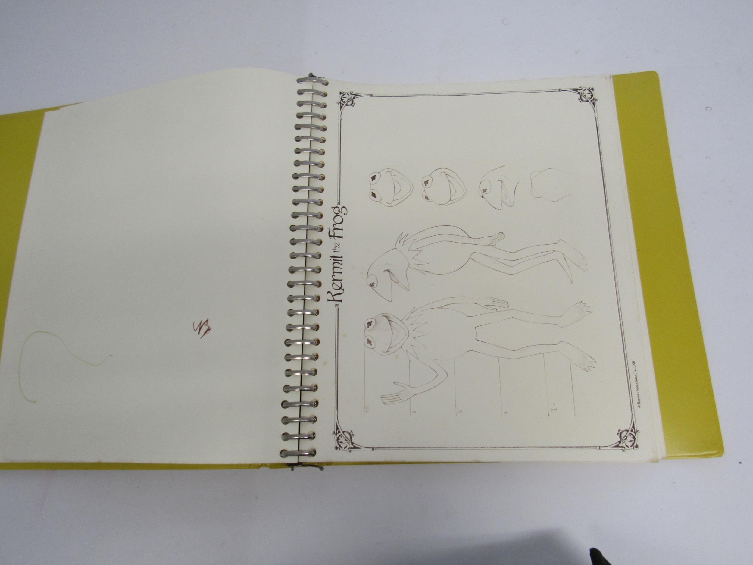 'The Muppet Show Style Book', book of style guides and character motifs for The Muppets, distributed - Image 5 of 9