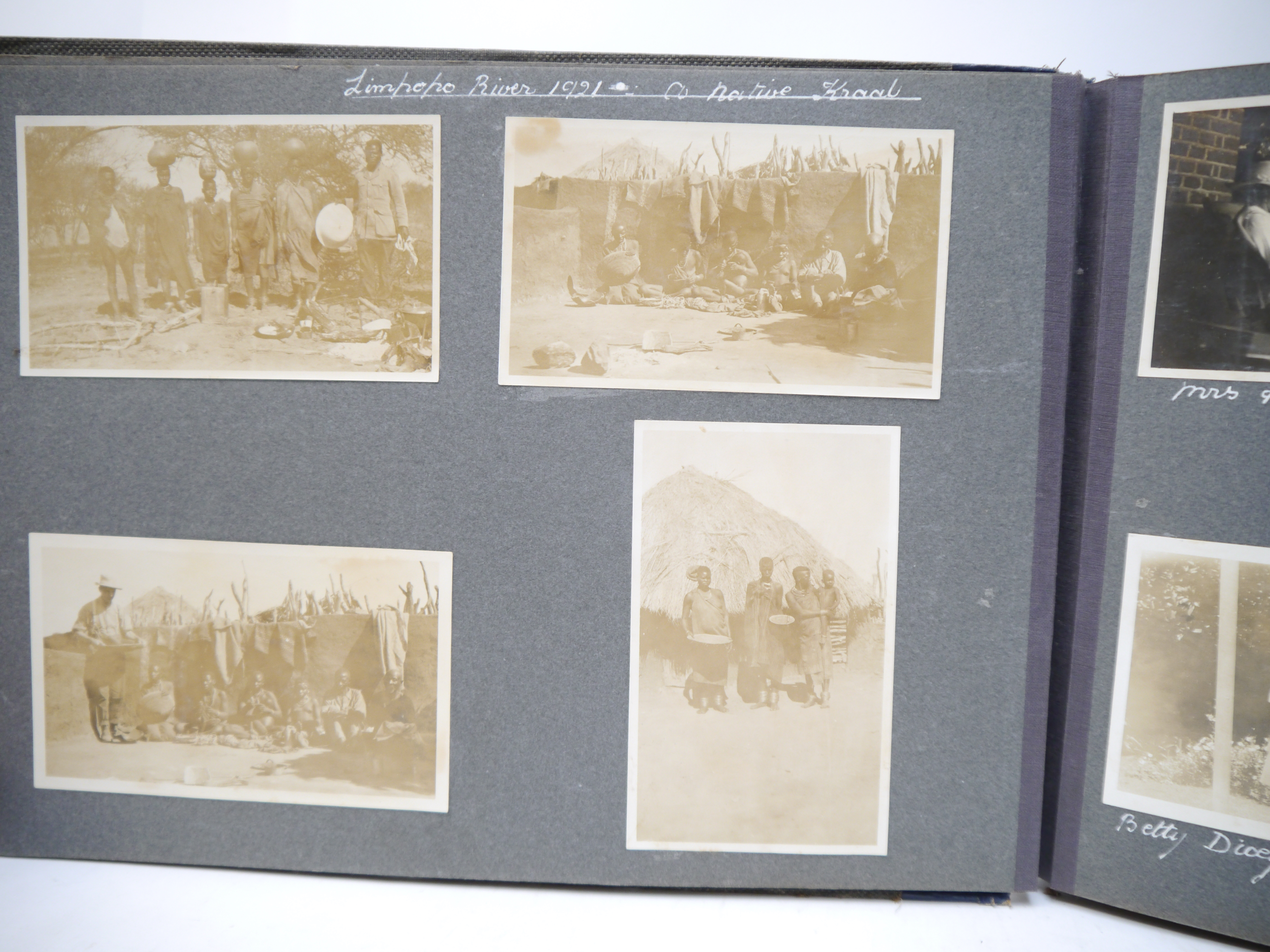 (South Africa.) A photograph album of South Africa, Rhodesia etc circa 1921, 250+ mounted - Bild 8 aus 22