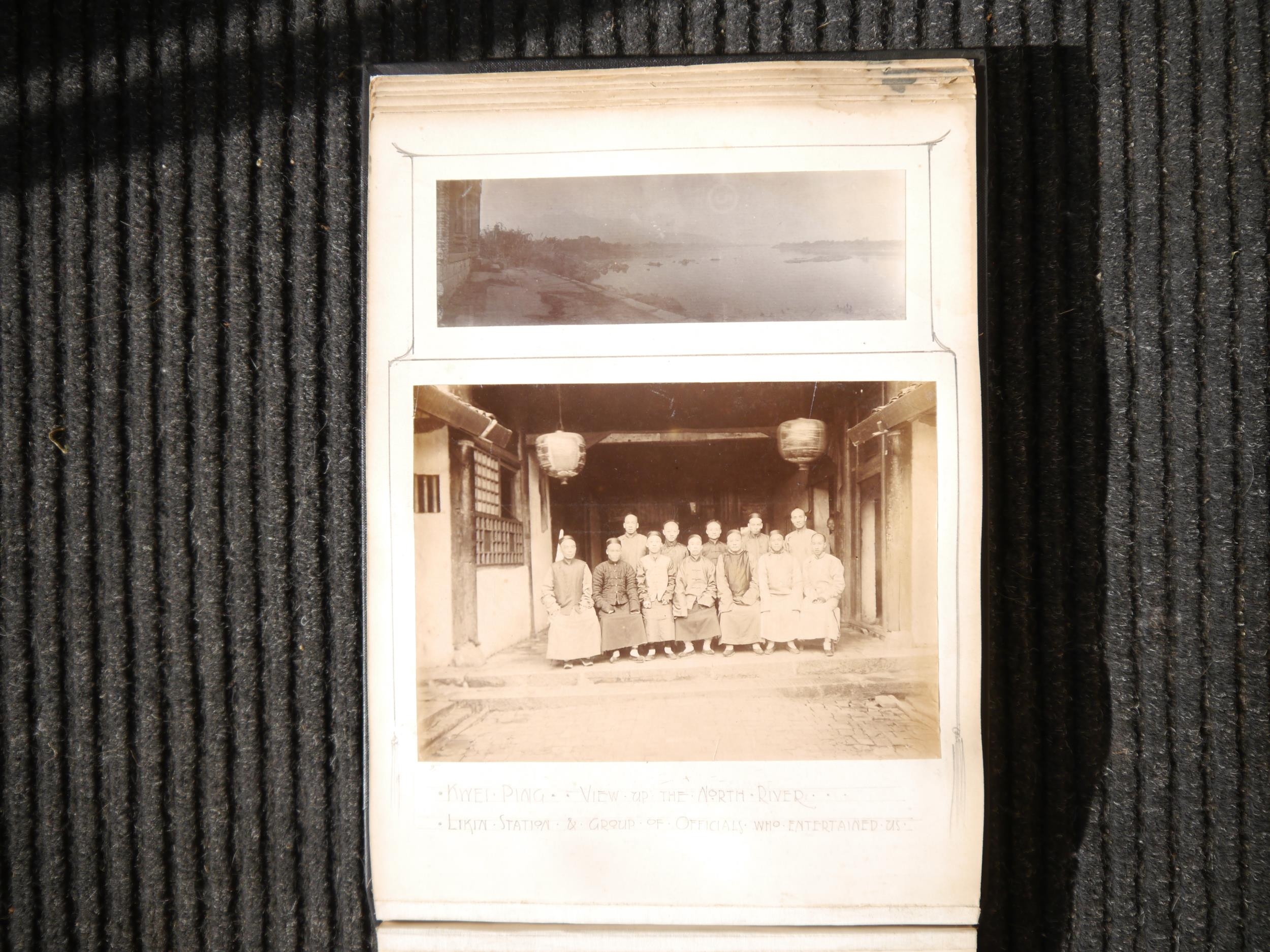 (China, Xi River, Wuzhou, Guangxi, Guangdong, Pearl River.) Photograph Album WEST RIVER TRIPS. - Bild 9 aus 26