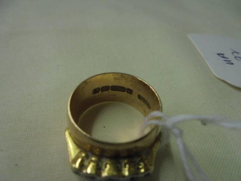 A blended 9ct wedding band five stone ring, size M, 7.8 grams. - Image 4 of 4