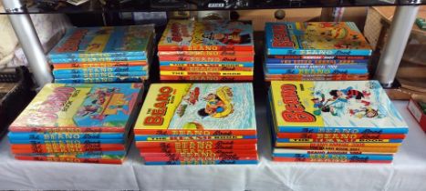 A large lot of Beano annuals COLLECT ONLY