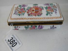 A 19th century continental porcelain hinged box.