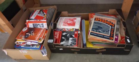 2 large boxes of 1960's, 70's and 80's Speedway programmes etc (in excess of 250)