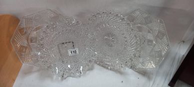 4 decorative cake/sandwich plates