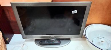 A dvd/tv with remote COLLECT ONLY