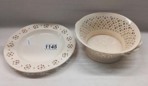 A Leeds ware decorative bowl and plate