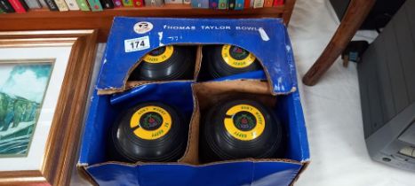 A boxed set of 4 Thomas Taylor bowls size 5, box a/f COLLECT ONLY