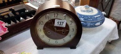 1930/50's oak mantle clock