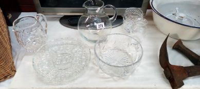 A nice lot of glassware