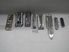 A quantity of penknives.