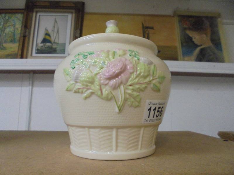 An unboxed Belleek biscuit/cookie jar.