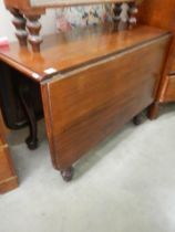 A large 19th century mahogany Pembroke table on cabriole legs, 142 x 105 cm. COLLECT ONLY.