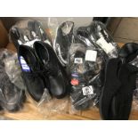 8 pairs of men's footwear mostly size 11. New