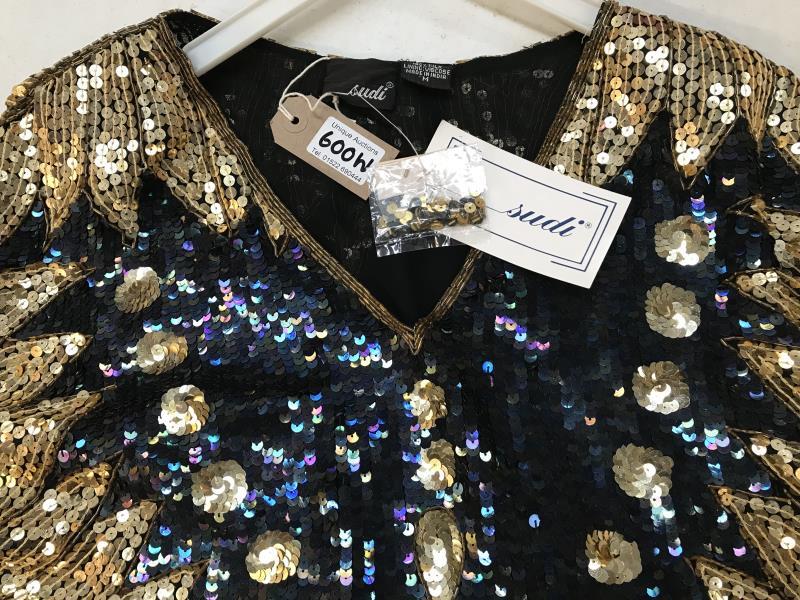 2 x Ladies sequin tops. 1x New with tags. SIze M & x Large - Image 3 of 6