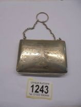 An Edwardian silver plate evening purse.