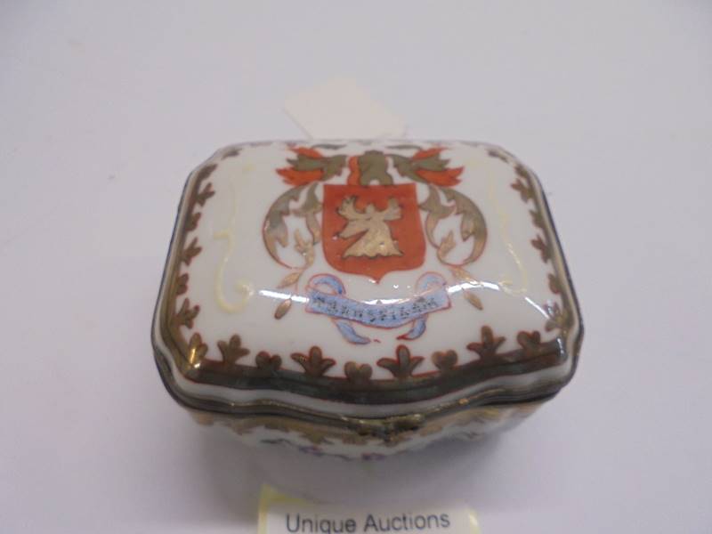 An early 19th century hand painted pill box, 7.5 x 6.5 cm. - Image 2 of 3