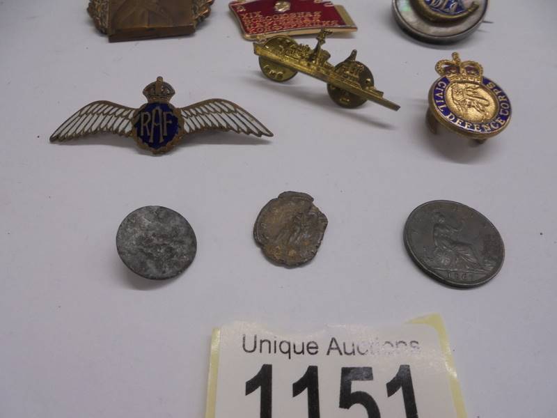 A selection of badges including military, RAF, French, Russian etc., - Image 3 of 3