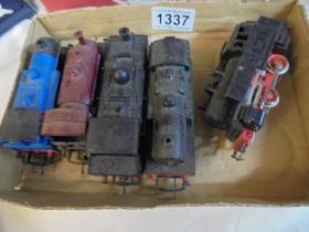 Five '00' gauge model railway tank engines.