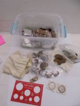 A good lot of assorted coins.