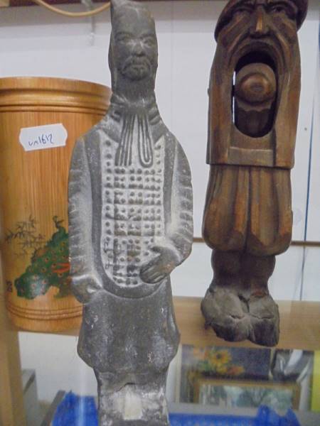 Five assorted wooden items including a dog of fo. - Image 4 of 6