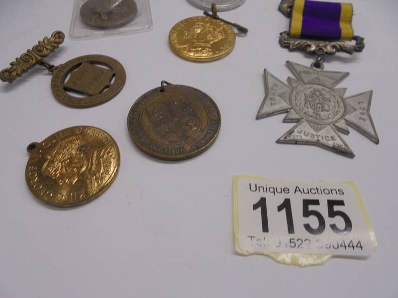 A selection of commemorative medals. - Image 4 of 4