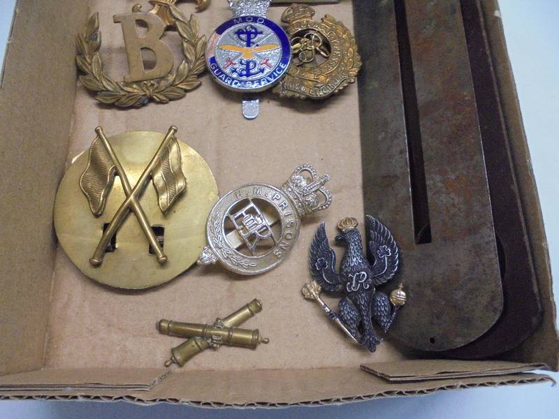 A quantity of military cap badges including Royal Scots Greys, MOD Guard Service etc., - Image 3 of 3