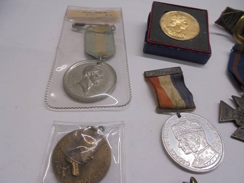 A selection of commemorative medals. - Image 3 of 4