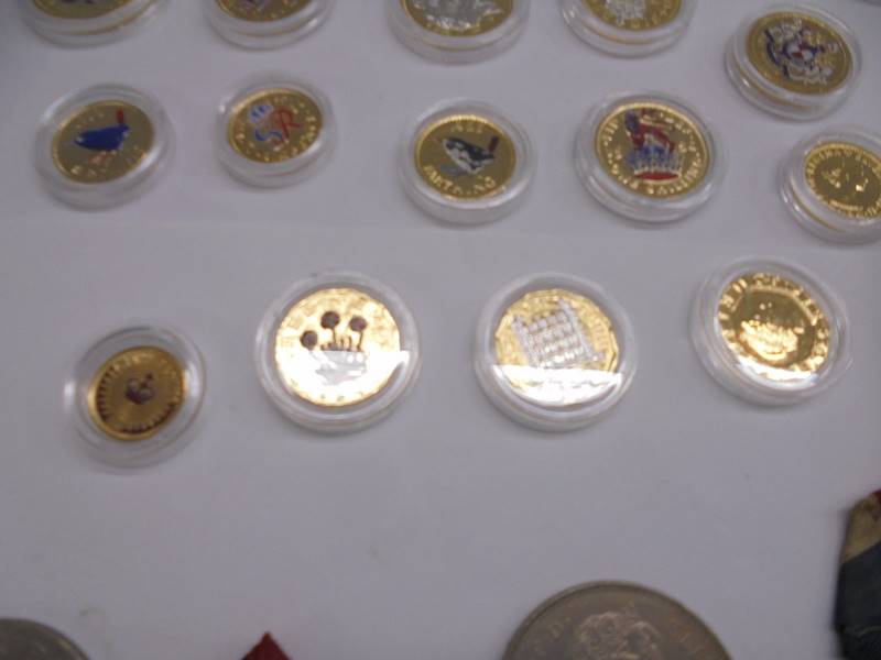 A quantity of The Changing Face of Britains coinage Golden Edition coins and other coins. - Image 3 of 5