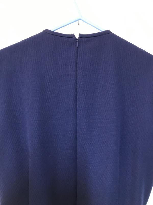 A 1960's Vintage Ladies Pride Navy and White belted dress size 12-14 - Image 4 of 4