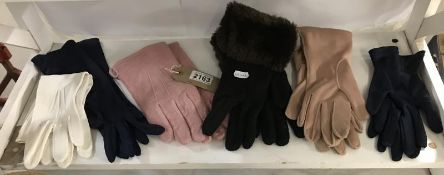 Six lovely Vintage style & modern gloves