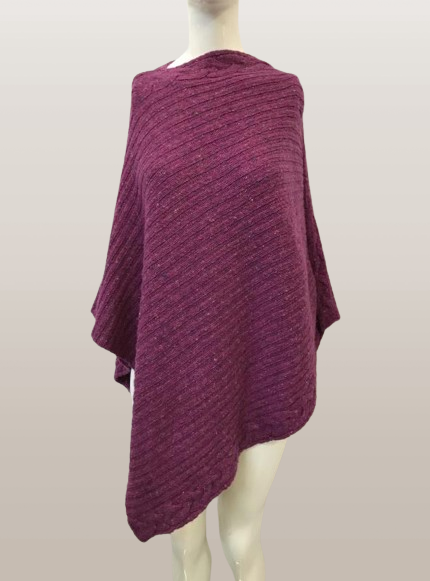 A Vintage merino wool poncho shawl. Dark Pink with rainbow flecks. Designer Irelands Eye, size - Image 3 of 3