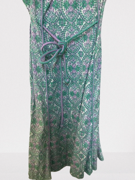 A 1970's Vintage Pale green & Purple cotton floral sun dress Size 14 - Image 3 of 6