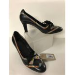 Paul Smith High heels 2 1/2 Inch heel. Black leather Signature stripe size 4 / 37